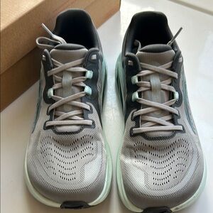 Altra Women’s Paradigm 7 Running Shoes 8.5